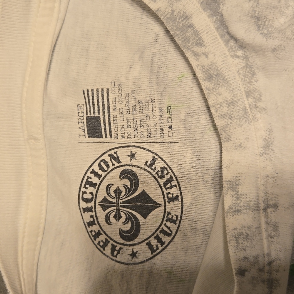 Affliction White and Green Graphic T-Shirt - Picture 2 of 3